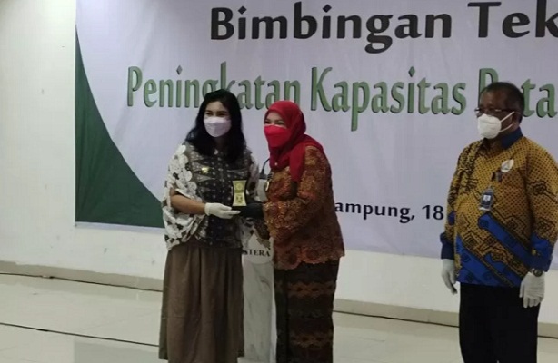 penyerhan-benih-padi-unggul